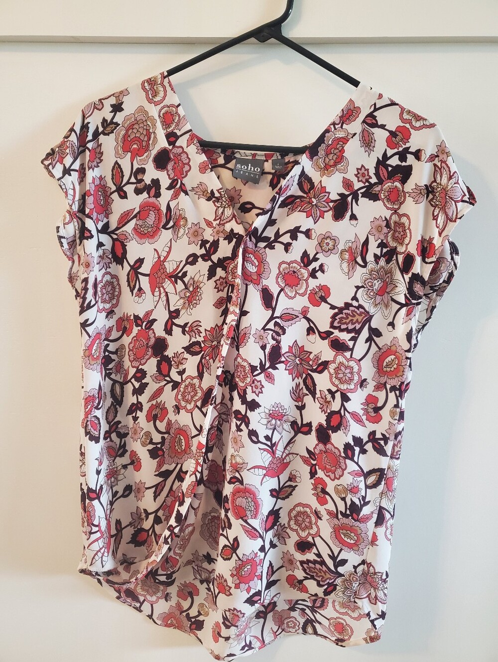 Soho NY and Company Floral Print Short Sleeve Blouse -Small